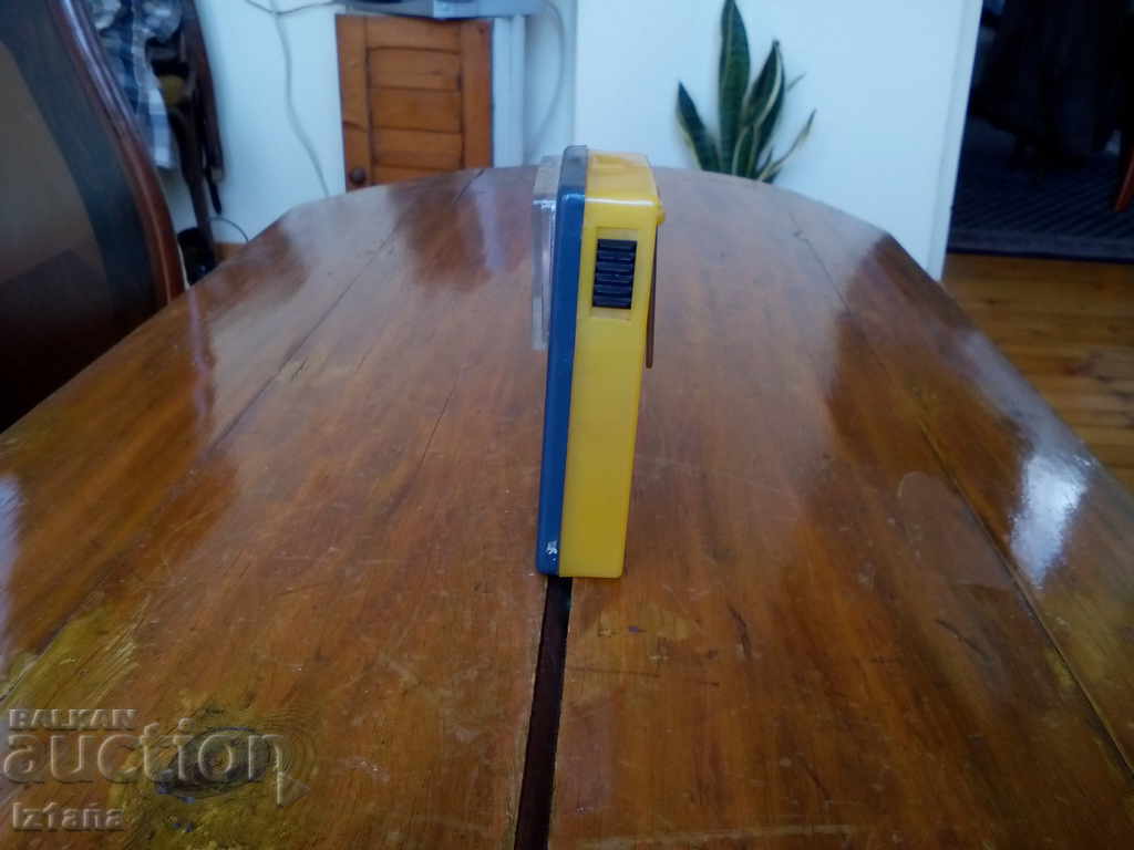 Delivery of Old flashlight, flashlight Delivery of Old flashlight, flashlight