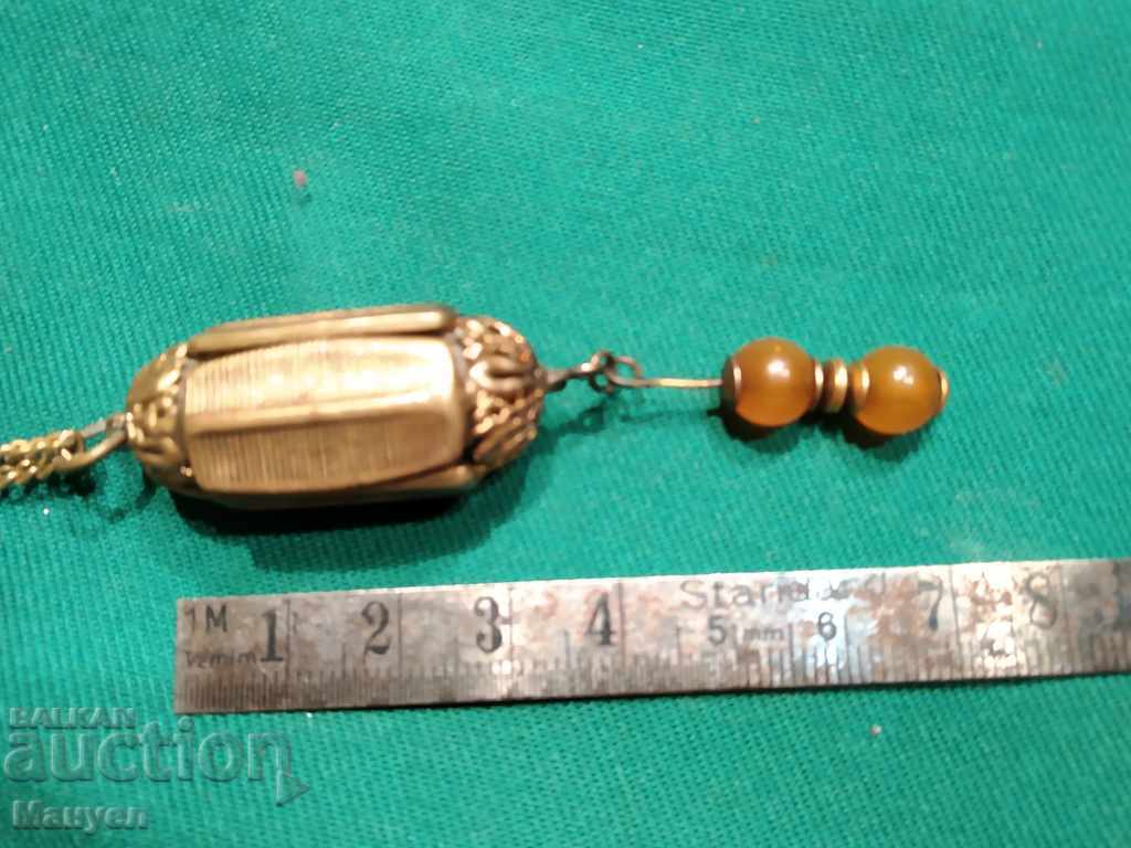 I sell old jewelry (man). RRRRR - 6 I sell old jewelry (man). RRRRR - 6