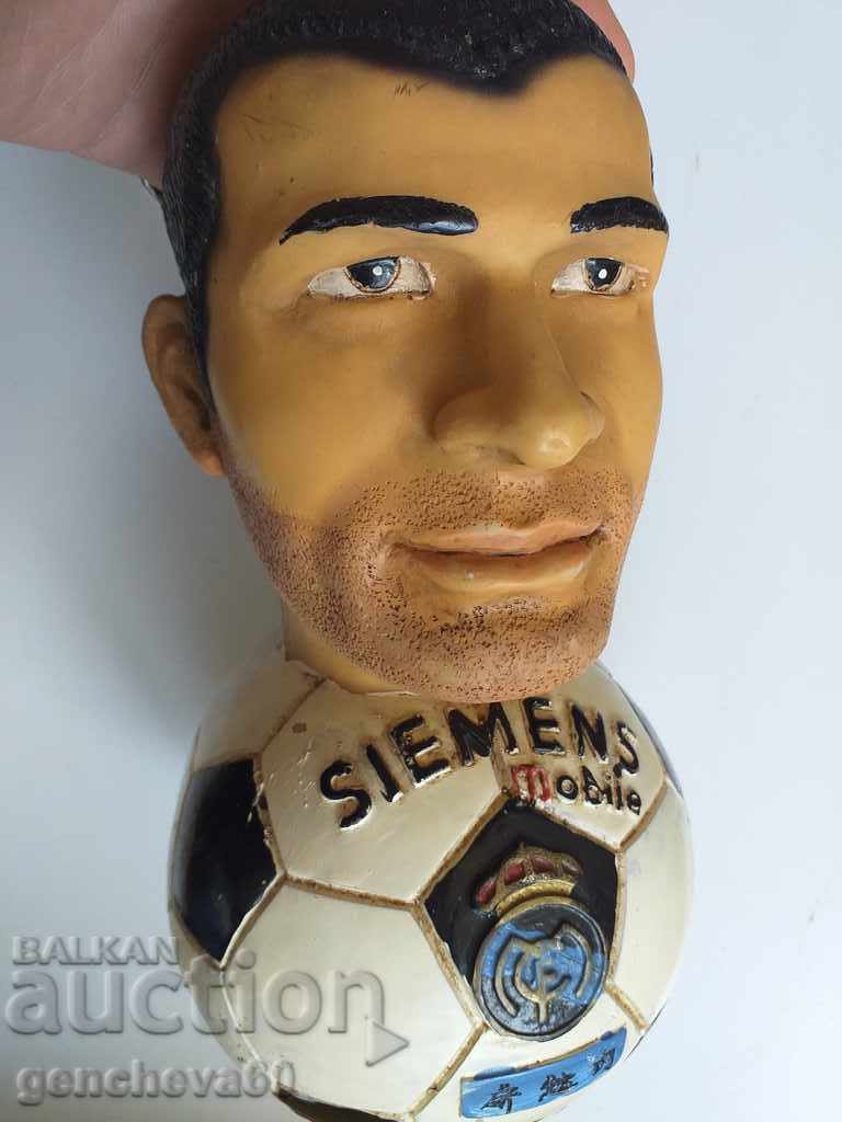 Figurină mare de colecție Cristiano Ronaldo/cutie de bani cu preț 30.00 BGN | € 15.34