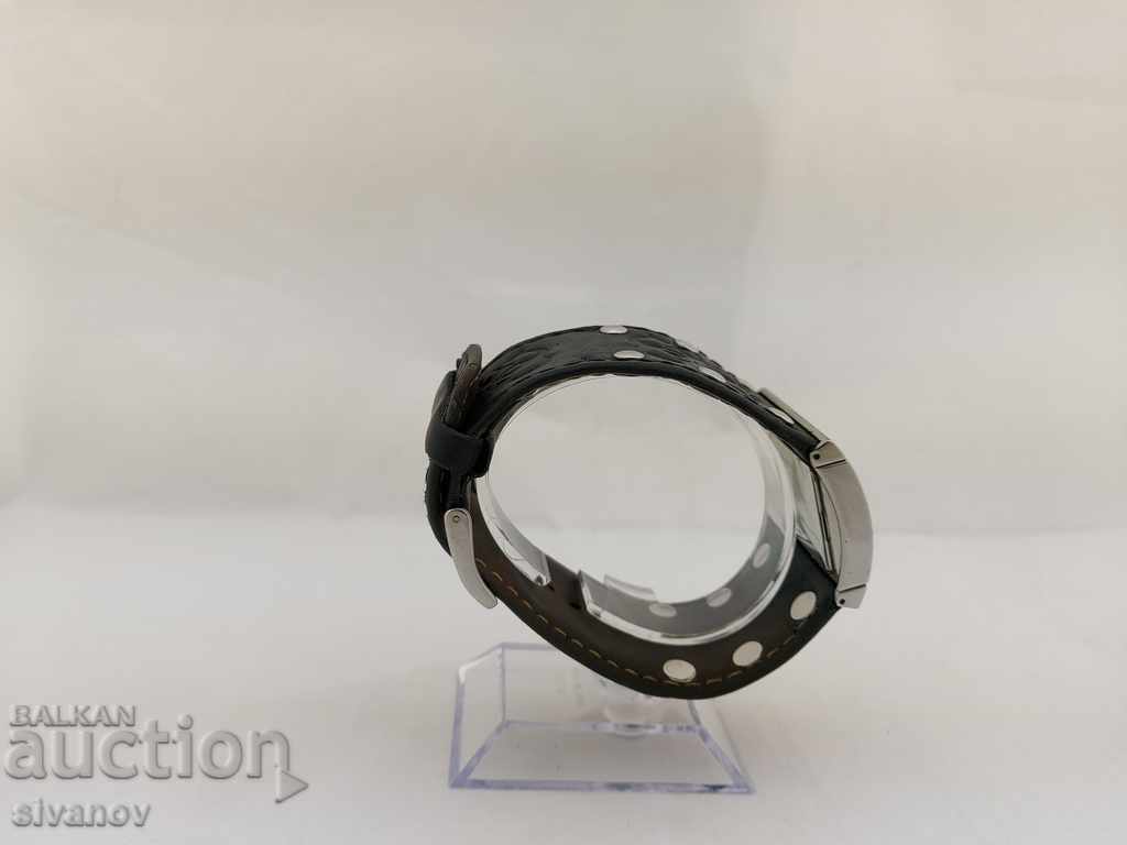 Auction Original GUESS Watch works B0108 Auction Original GUESS Watch works B0108