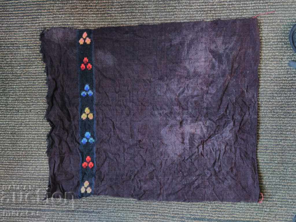 Livrarea Șorțuri vechi din costume pentru femei. Livrarea Șorțuri vechi din costume pentru femei.