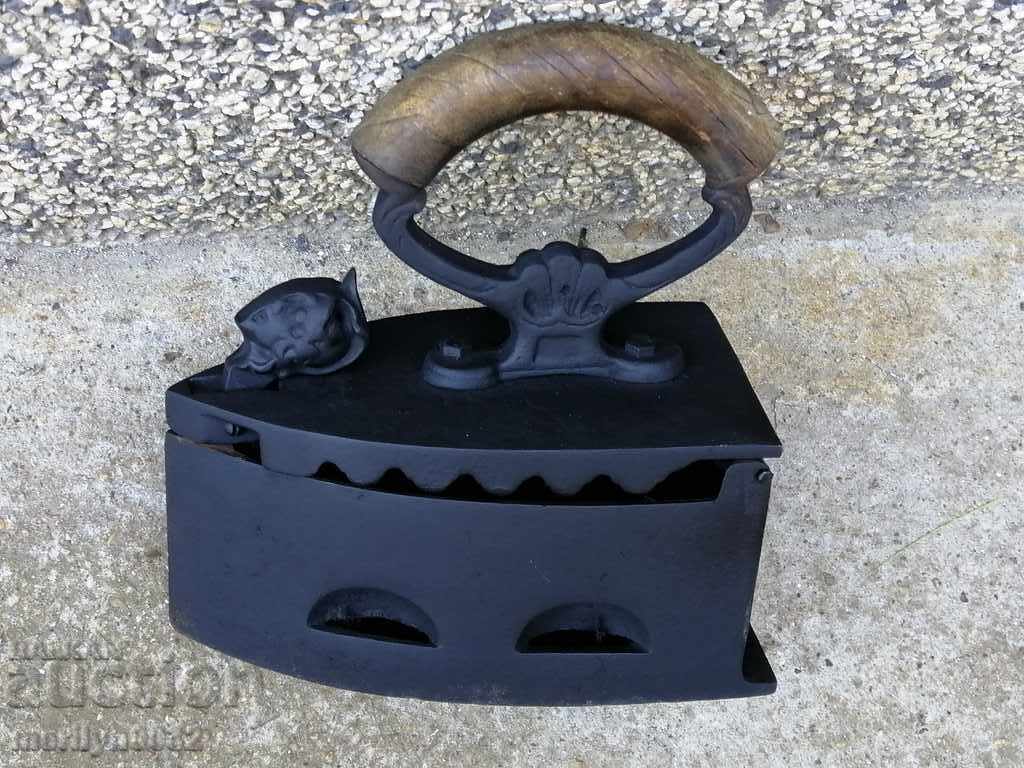 Παλιά σιδήρου στην πυρκαγιά με τιμή 69.00 BGN | € 35.28 Παλιά σιδήρου στην πυρκαγιά με τιμή 69.00 BGN | € 35.28