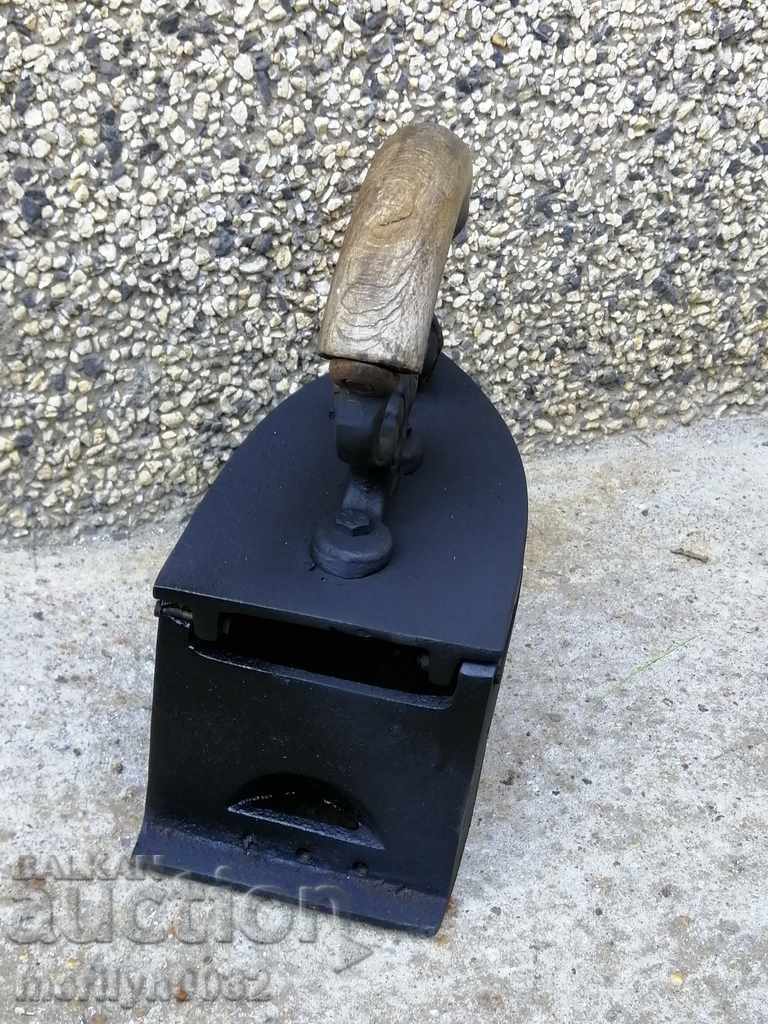 Παλιά σιδήρου στην πυρκαγιά - 5 Παλιά σιδήρου στην πυρκαγιά - 5