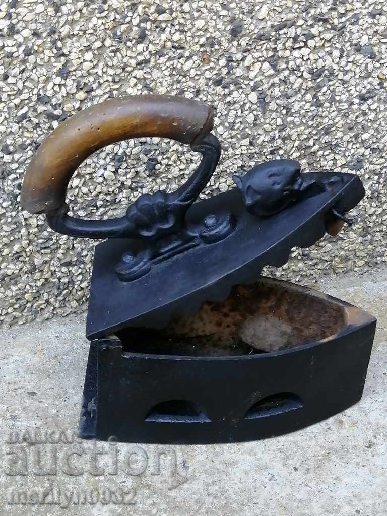 Παλιά σιδήρου στην πυρκαγιά - 6 Παλιά σιδήρου στην πυρκαγιά - 6