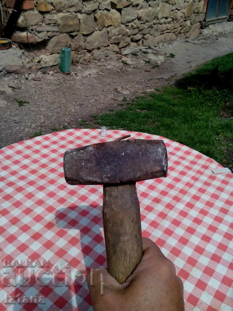 Παράδοση Παλιό σφυρί Παράδοση Παλιό σφυρί