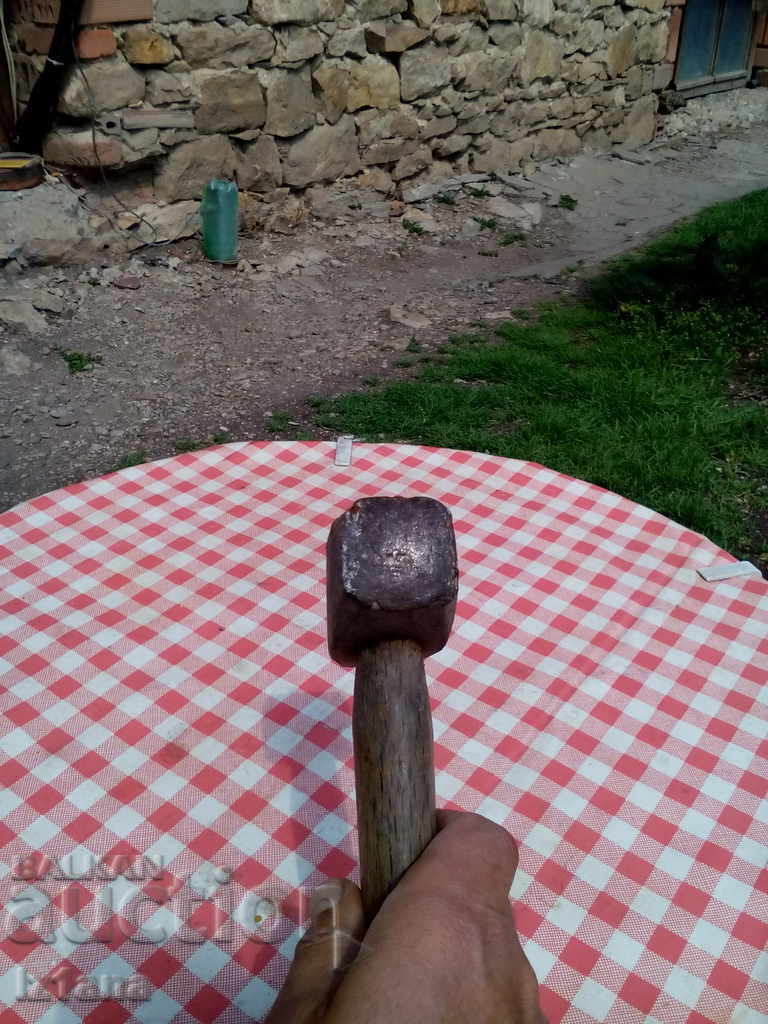 Παλιό σφυρί - 5 Παλιό σφυρί - 5