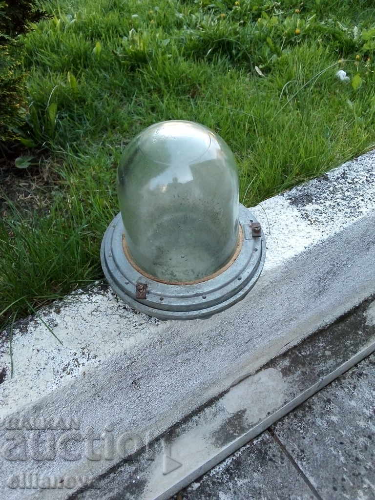 industrial lamp with price 20.00 BGN | € 10.23 industrial lamp with price 20.00 BGN | € 10.23