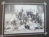 OLD PHOTOGRAPHY - CARDBOARD - LARGE 149