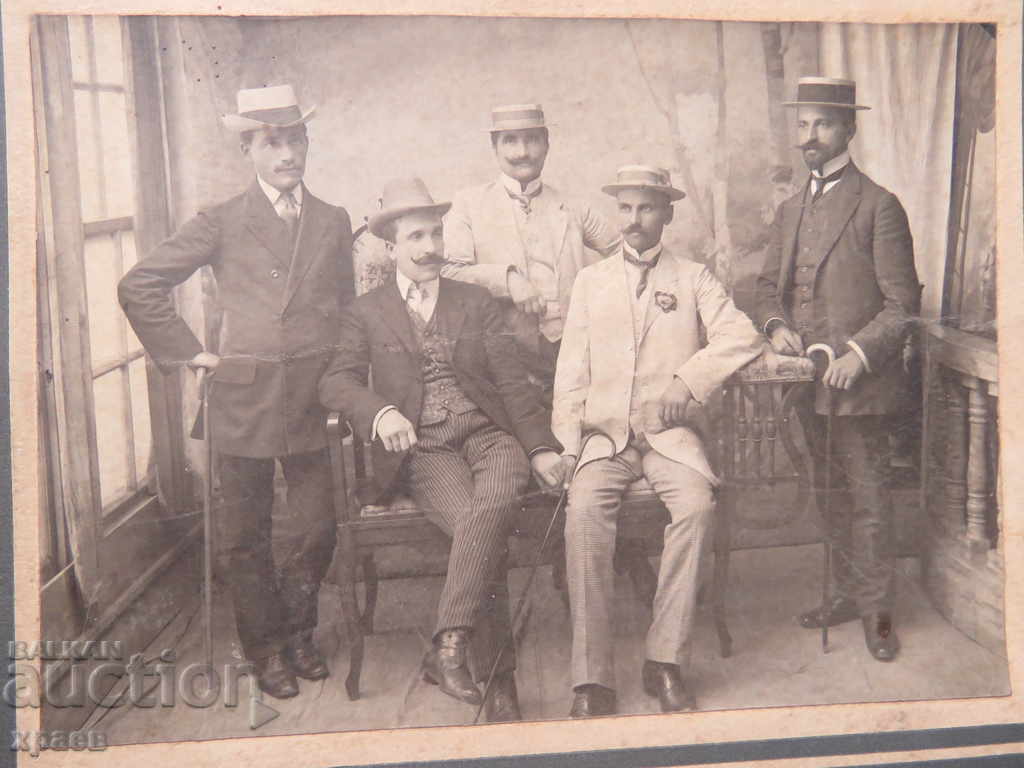 СТАРА ФОТОГРАФИЯ - КАРТОН - ГОЛЯМА 153 с цена € 24.99 | 48.88 лв.