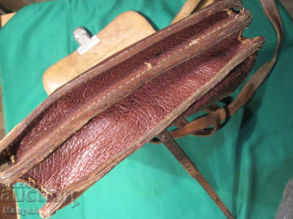 I sell an old BCV officer bag.RRRRRRRR - 6