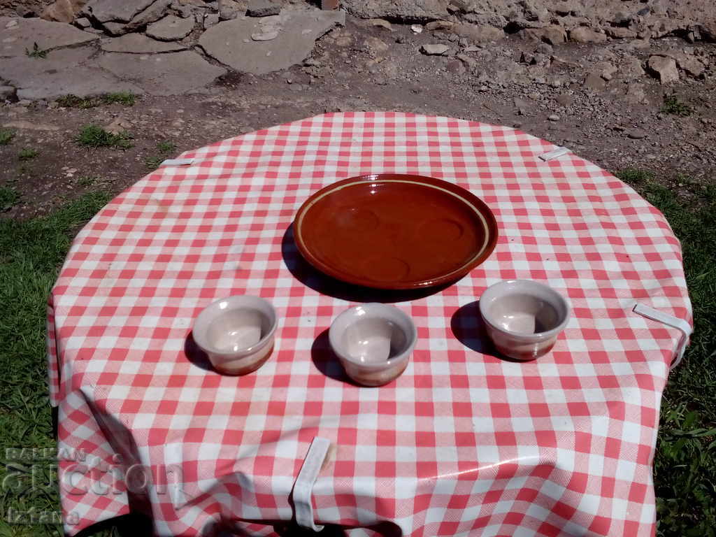 Auction  Old ceramic set