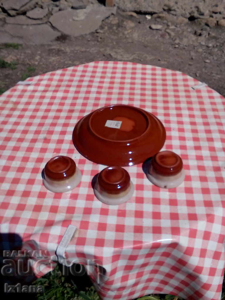 Delivery of Old ceramic set