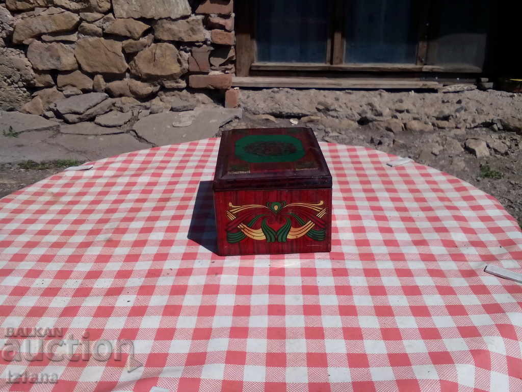 Delivery of Old metal box Delivery of Old metal box