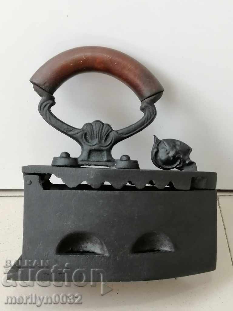 Δημοπρασία Παλιά σιδήρου στην πυρκαγιά