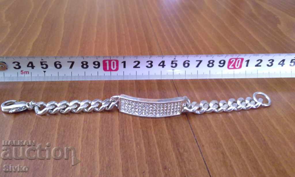 Bracelet metal chain stones