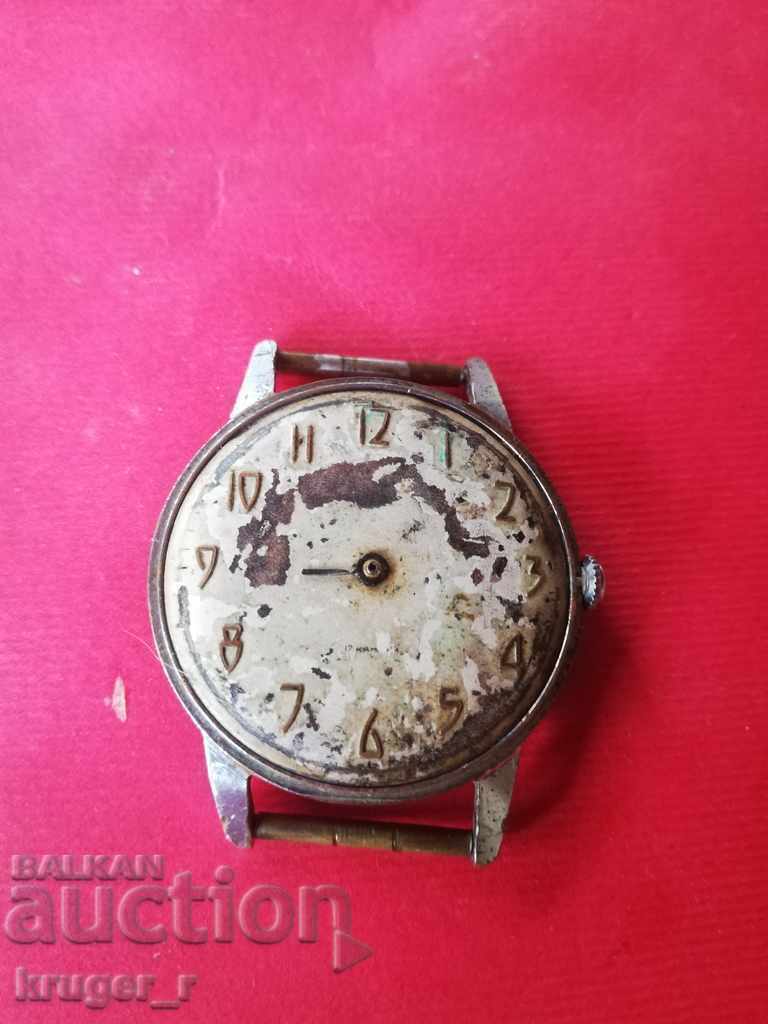 PCZ clock with price 3.50 BGN | € 1.79 PCZ clock with price 3.50 BGN | € 1.79