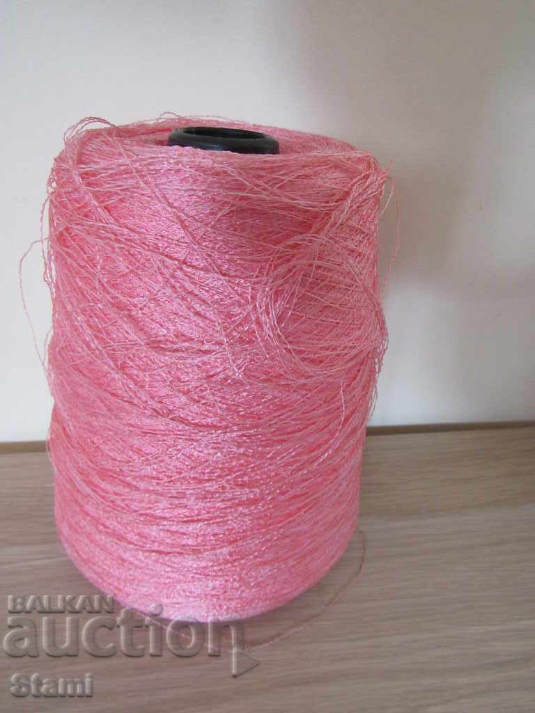 Thin fine coral yarn 718 grams