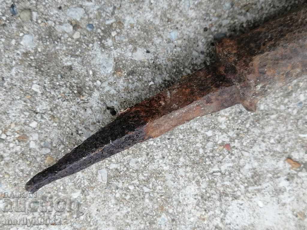 A primitive anvil for hair peeling - 5 A primitive anvil for hair peeling - 5