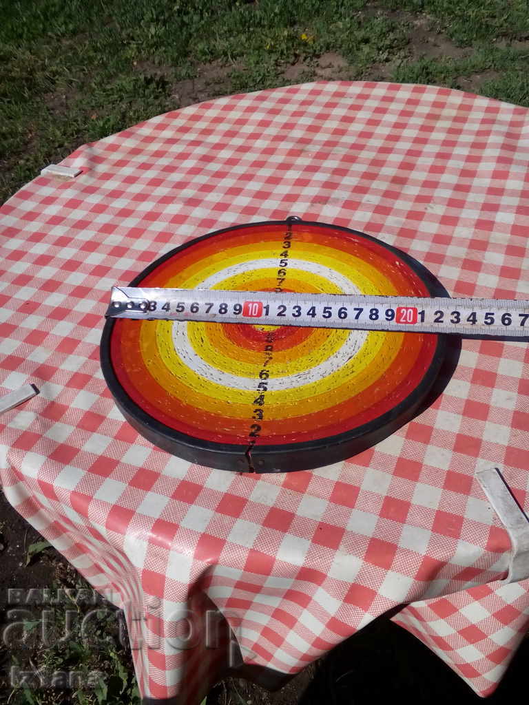 Delivery of An old toy, a target