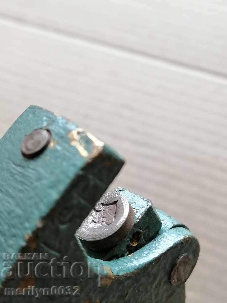 Bronze sealing pliers, seal, seal number - 7 Bronze sealing pliers, seal, seal number - 7