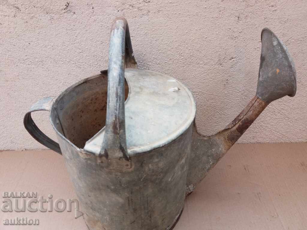 Доставка на СТАРА МЕТАЛНА ЛЕЙКА - ЗА ДЕКОРАЦИЯ Доставка на СТАРА МЕТАЛНА ЛЕЙКА - ЗА ДЕКОРАЦИЯ