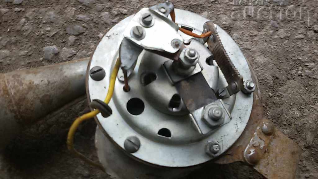 Retro Trombone Horn - 7 Retro Trombone Horn - 7