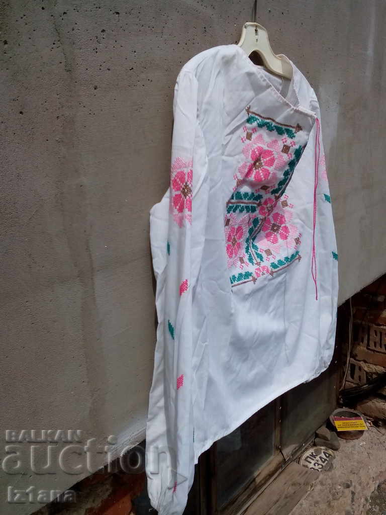 Old embroidered lady's shirt - 5 Old embroidered lady's shirt - 5