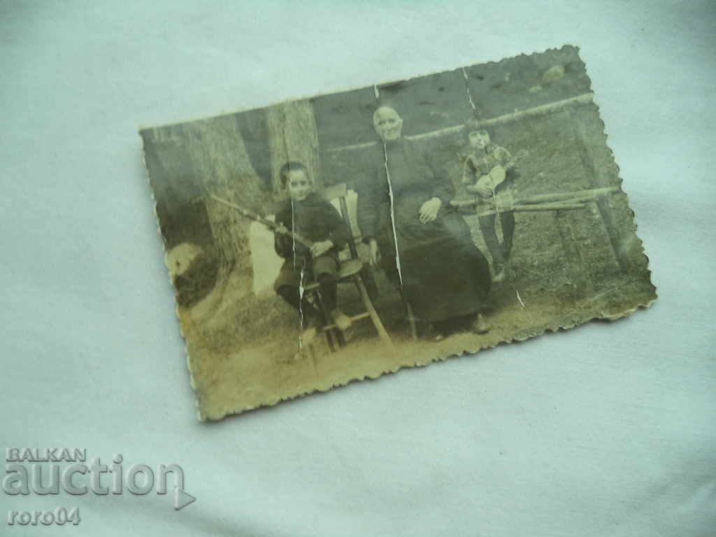 MANLOHER'S MALIO with price 8.99 BGN | € 4.60