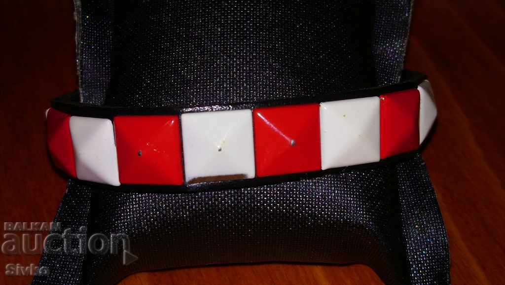 Hryvnia red and white elements Hryvnia red and white elements