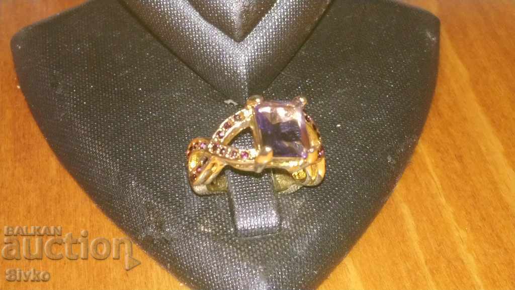 Gold-plated ring with amethyst and garnets Gold-plated ring with amethyst and garnets