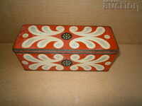 metal tin box for sweets England 40s