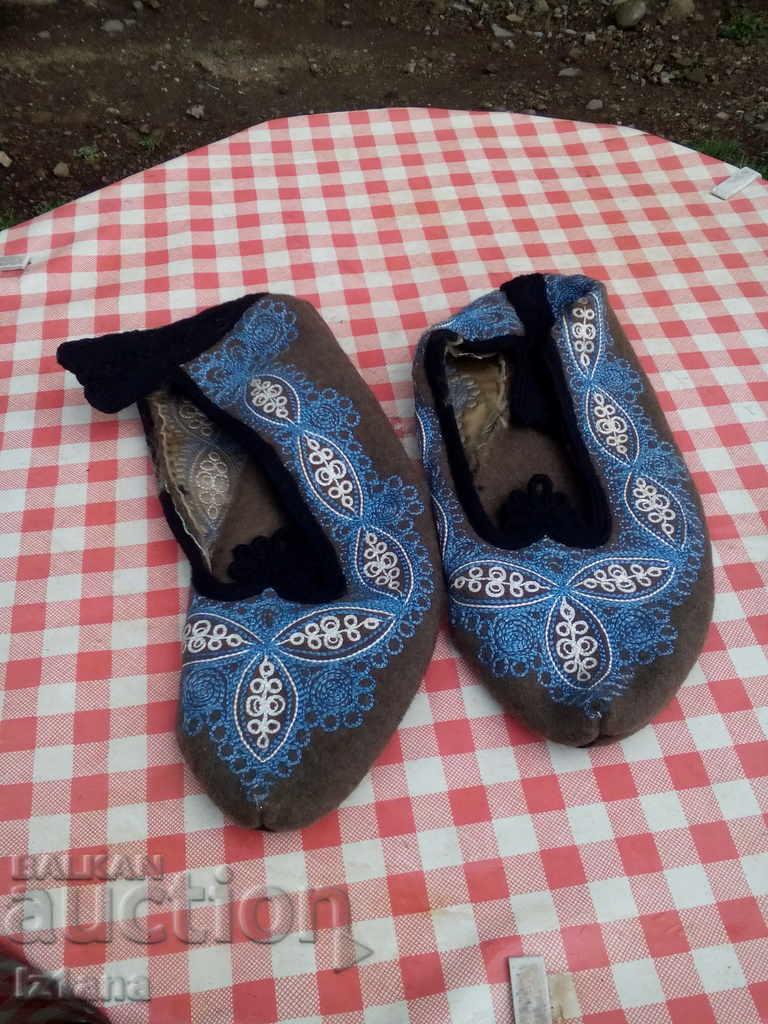 Old Rhodopes with price 30.00 BGN | € 15.34 Old Rhodopes with price 30.00 BGN | € 15.34