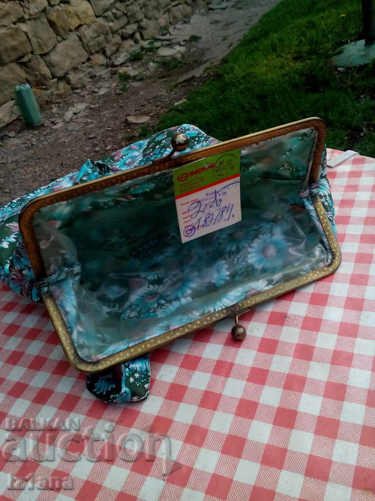 Delivery of Old Lady's Bag Delivery of Old Lady's Bag