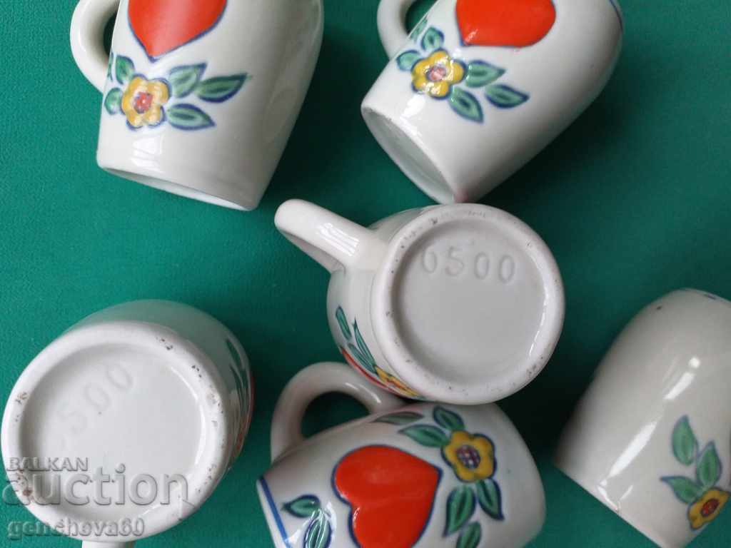 Retro miniatures - porcelain mugs, heart with price € 12.00 | 23.47 BGN