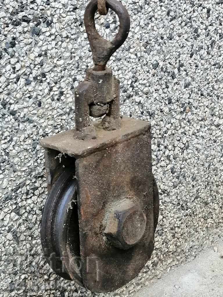 Reel pulley pulley with price 48.00 BGN | € 24.54