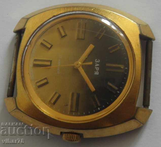 BIG MEN'S GOLD WATCH ZARYA with price 59.99 BGN | € 30.67