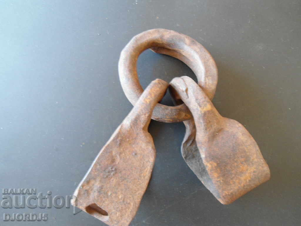Old wrought iron with price 3.00 BGN | € 1.53