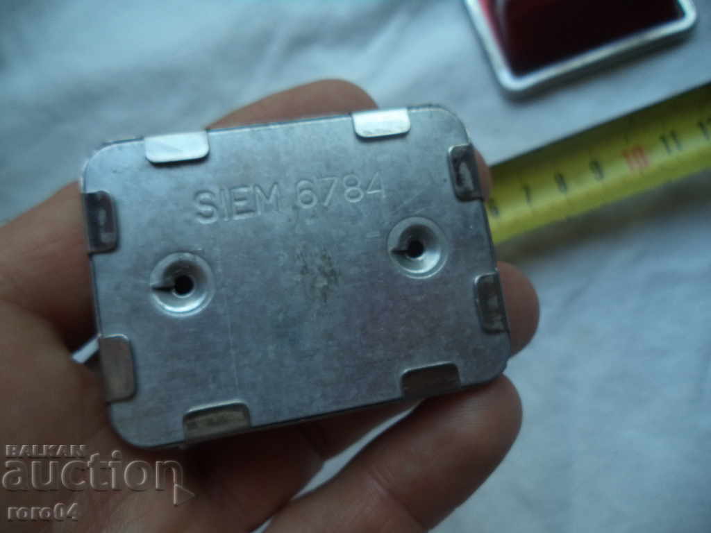 Livrarea YACHT - MOTOR - REFLECTOR LATRAT