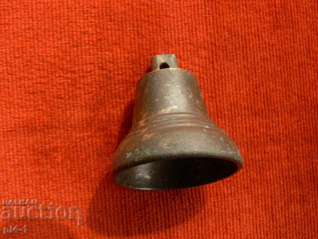 Παλιό χάλκινο δοχείο, κουδούνι με τιμή 80.00 BGN | € 40.90 Παλιό χάλκινο δοχείο, κουδούνι με τιμή 80.00 BGN | € 40.90