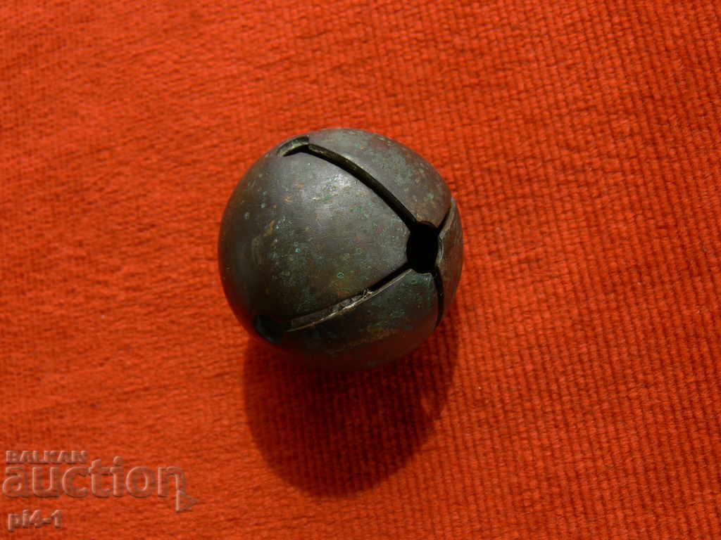 Δημοπρασία Παλιό χάλκινο δοχείο, κουδούνι Δημοπρασία Παλιό χάλκινο δοχείο, κουδούνι