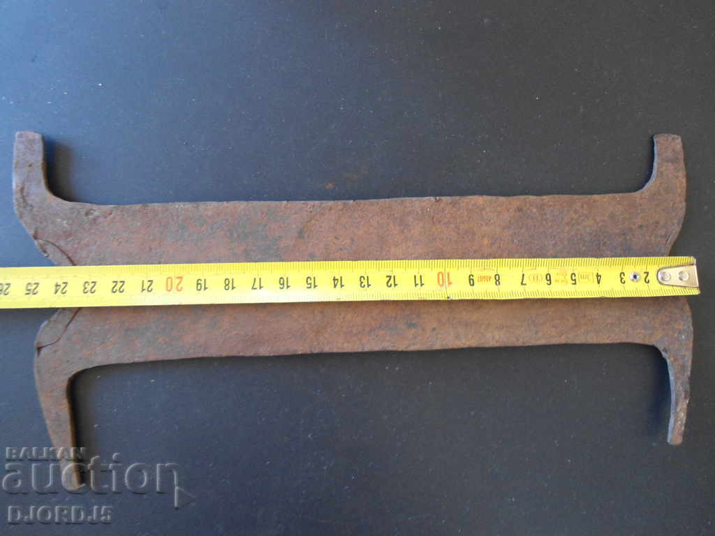 Old wrought iron scraper with price 7.00 BGN | € 3.58 Old wrought iron scraper with price 7.00 BGN | € 3.58