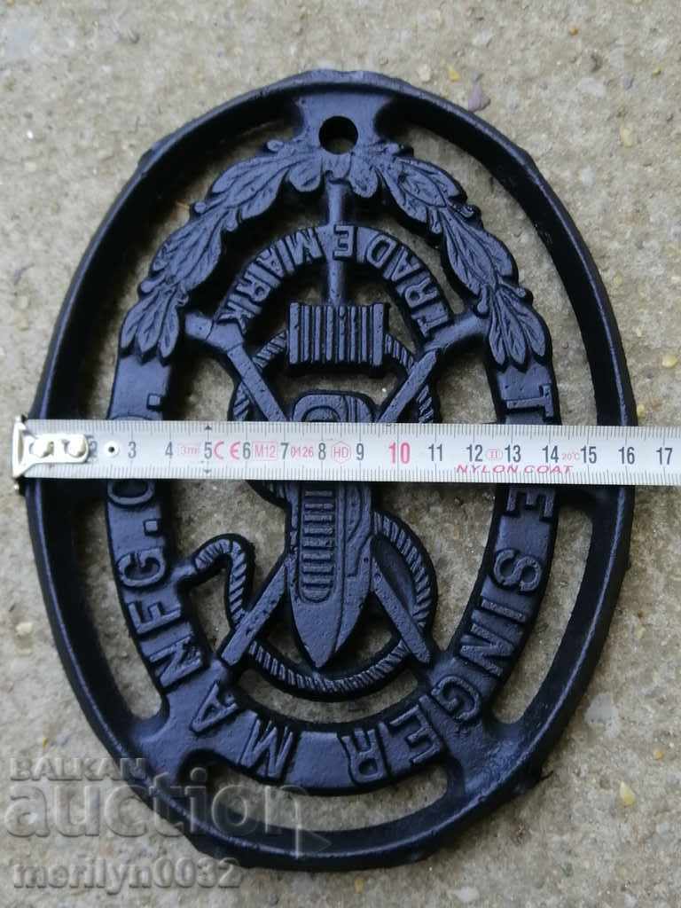 Доставка на Чугунена емблема Singer фигурален чугун фигура Доставка на Чугунена емблема Singer фигурален чугун фигура