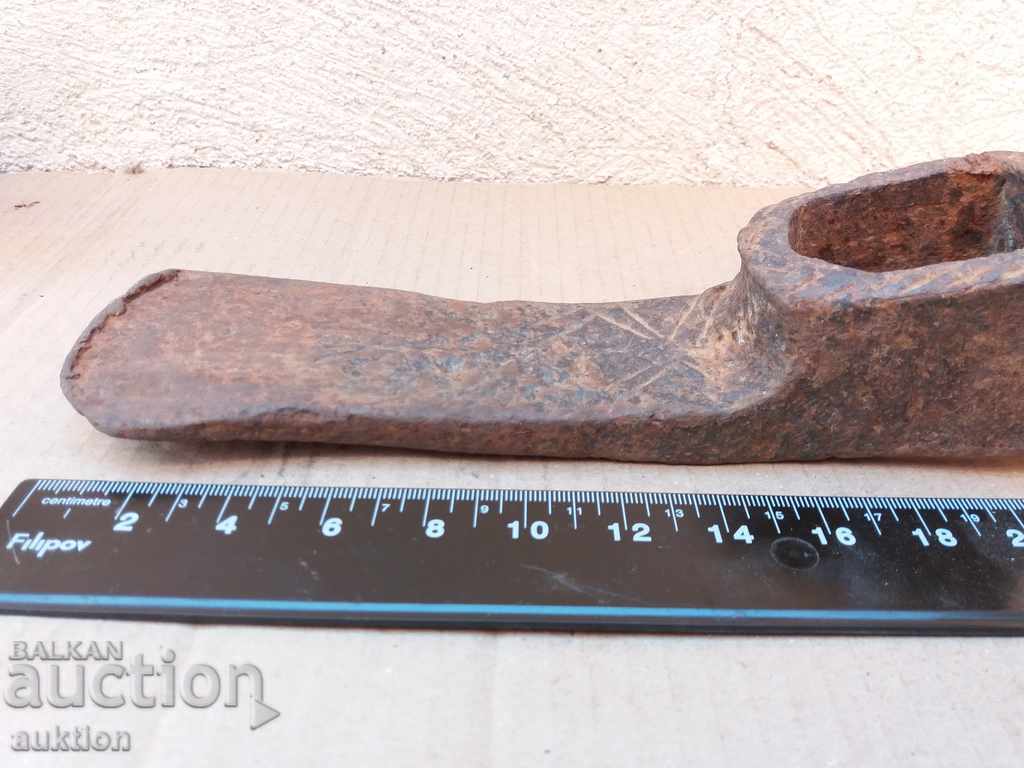 OLD FORGED STONE REMOVAL TOOL - INSERTED - 7 OLD FORGED STONE REMOVAL TOOL - INSERTED - 7