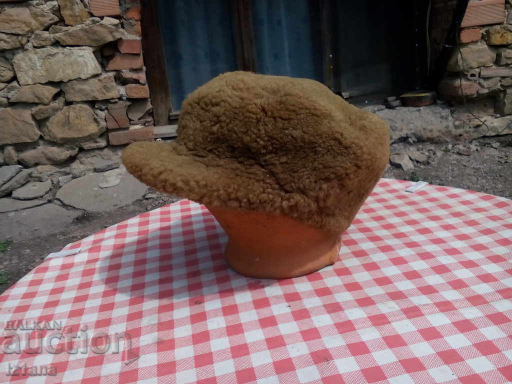 Old hat, cap with price 12.00 BGN | € 6.14 Old hat, cap with price 12.00 BGN | € 6.14