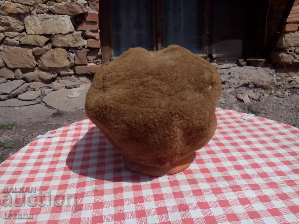 Auction Old hat, cap Auction Old hat, cap