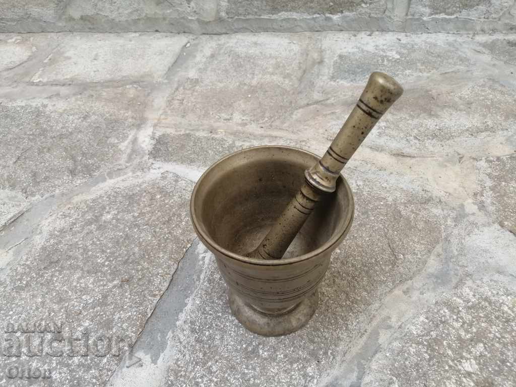 Auction Old Bulgarian bronze mortar / mortar Auction Old Bulgarian bronze mortar / mortar