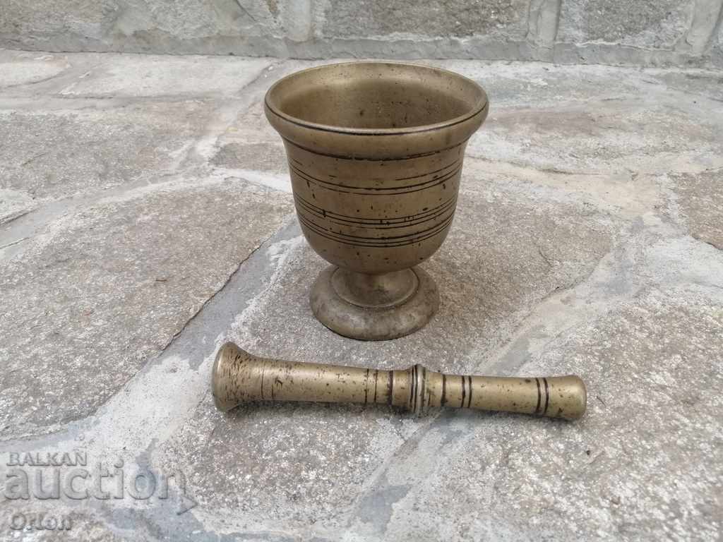 Delivery of Old Bulgarian bronze mortar / mortar Delivery of Old Bulgarian bronze mortar / mortar