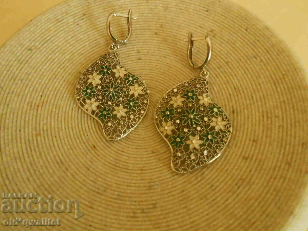 Delivery of Magnificent silver long earrings, silver and enamel