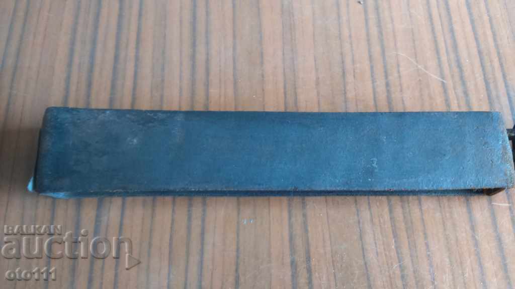 OLD, TABLE, SHAVER GRINDER with price 24.00 BGN | € 12.27 OLD, TABLE, SHAVER GRINDER with price 24.00 BGN | € 12.27