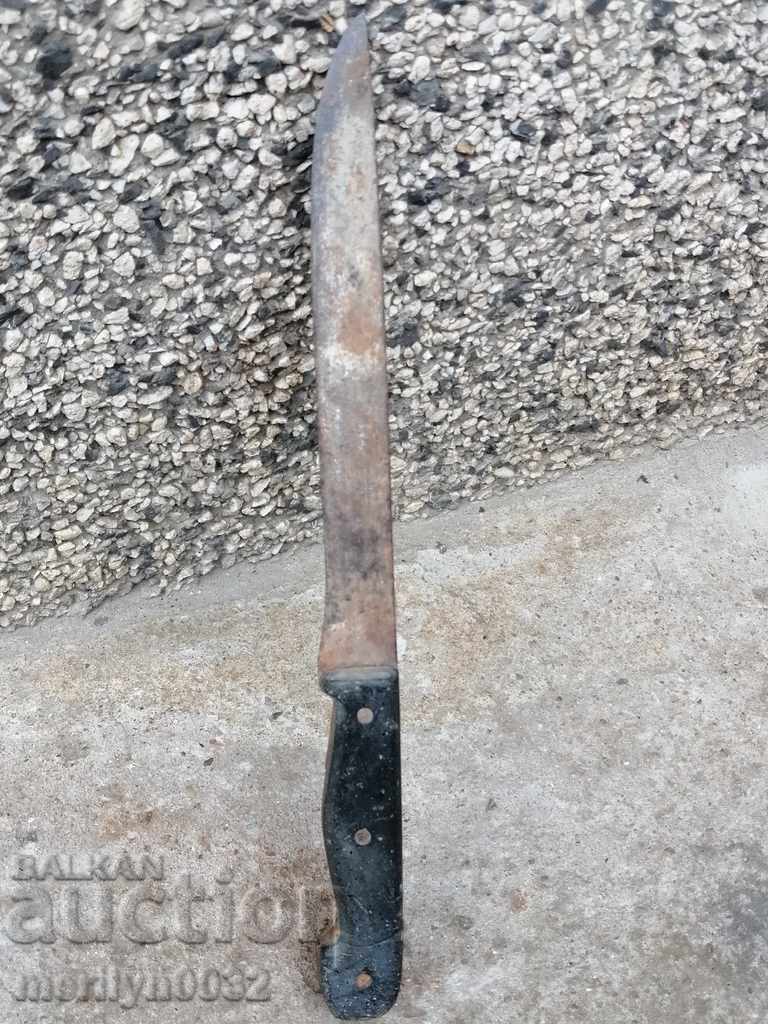 Ένα παλιό μαχαίρι κρεοπωλείου από τα μέσα του 20ού αιώνα με τιμή 37.00 BGN | € 18.92